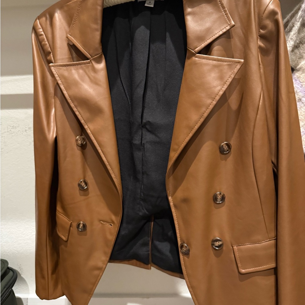 Evereve Women's Brown Double-Breasted Blazer